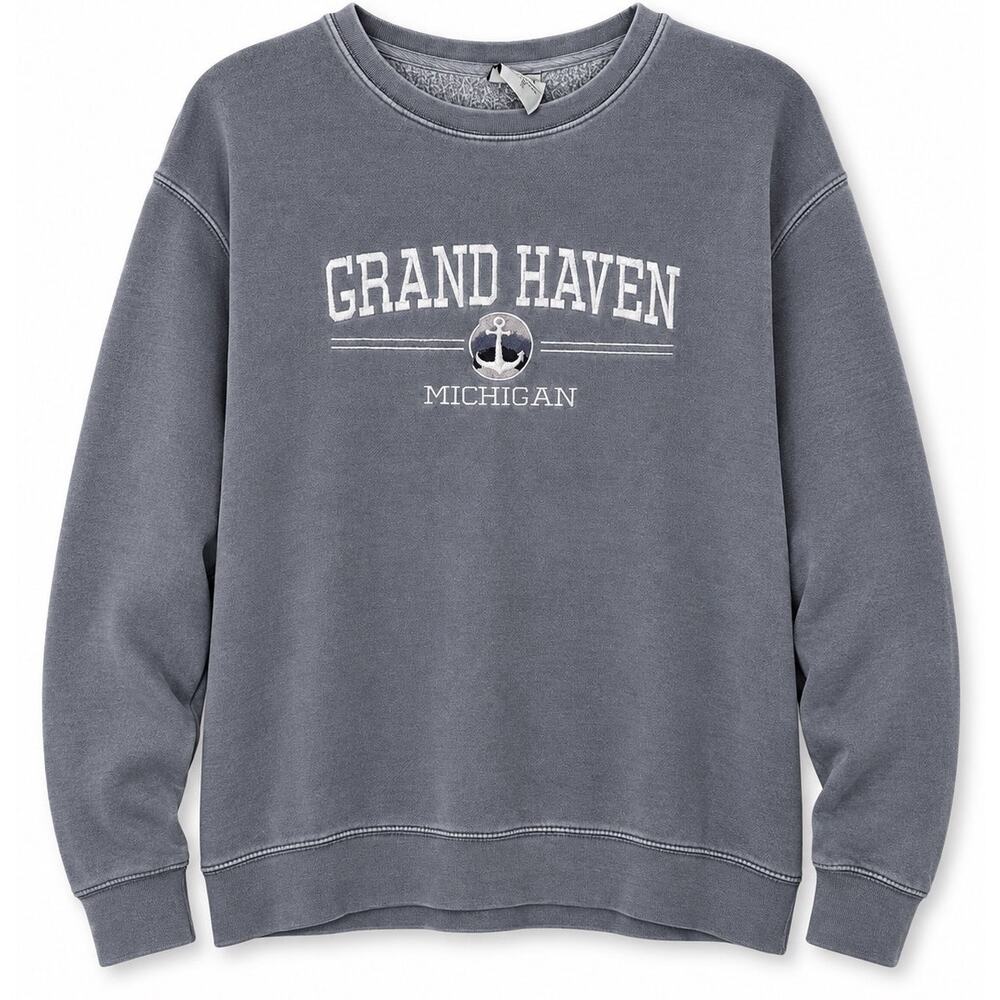 Vintage Collection Grand Haven Michigan Gray Embroidered Crewneck Size Small